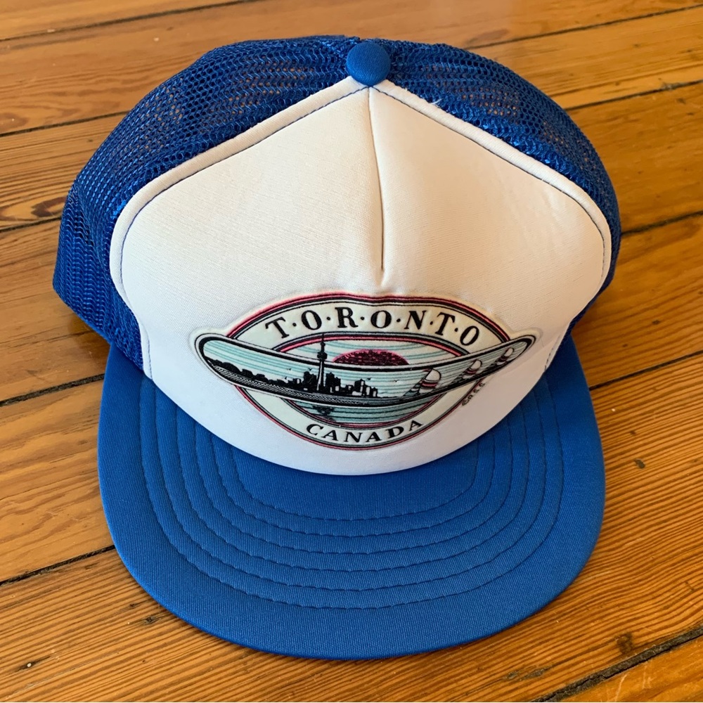 *vintage* Toronto Canada White / Blue Trucker Hat